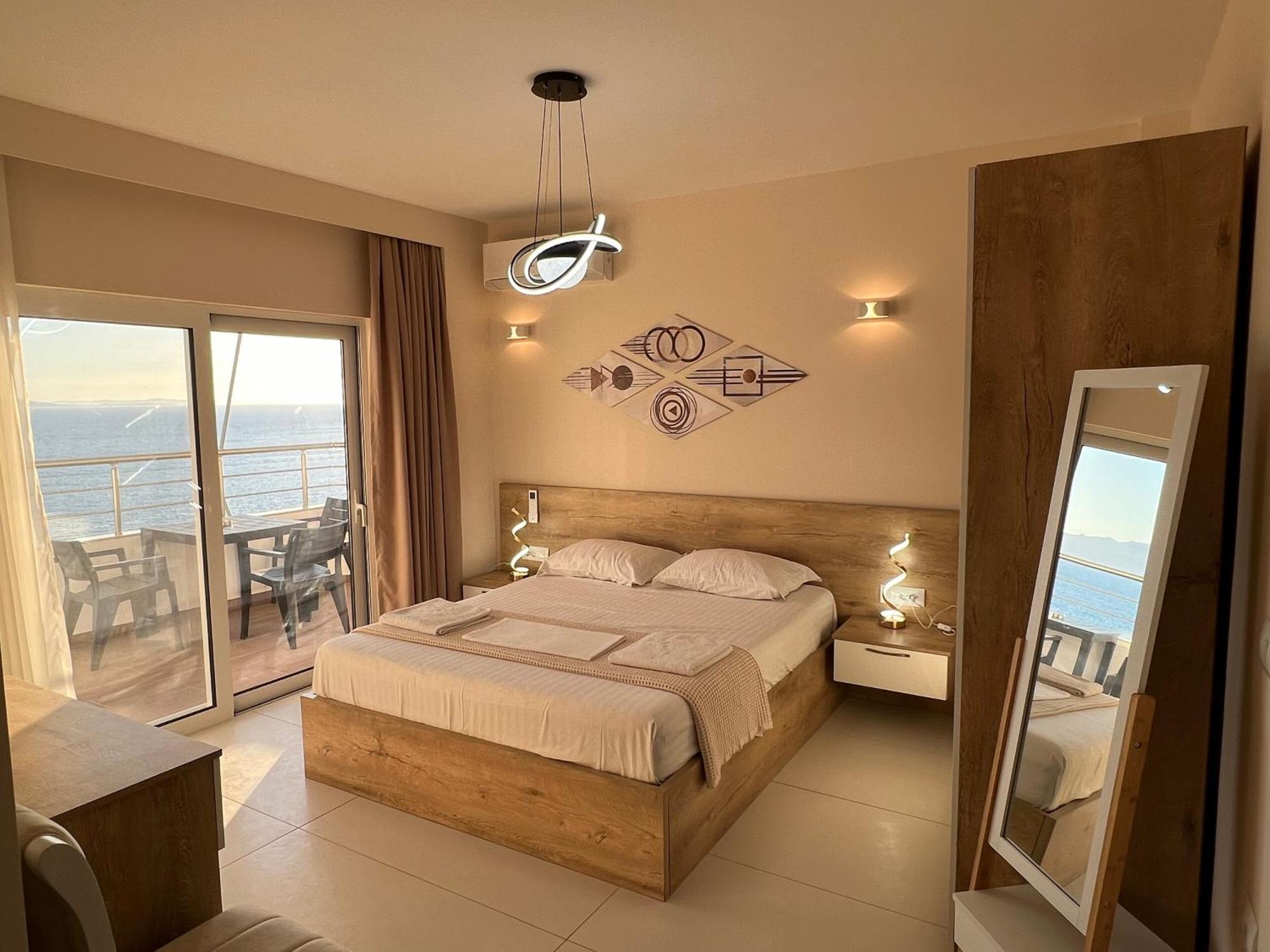 Saranda Luxury Apartments Exterior photo